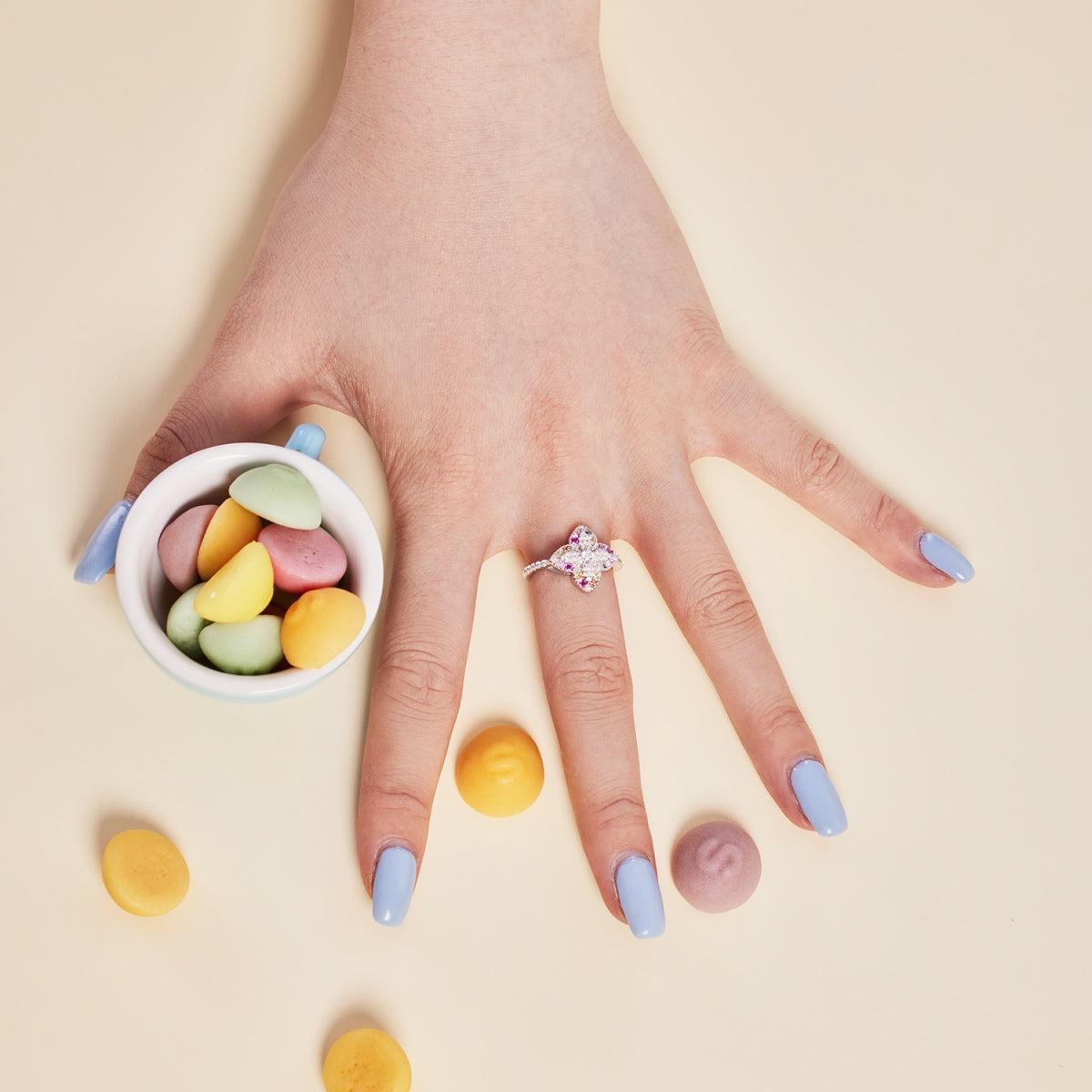 [AuraEcho]Luxurious Colorful Flower Shape Banquet Ring