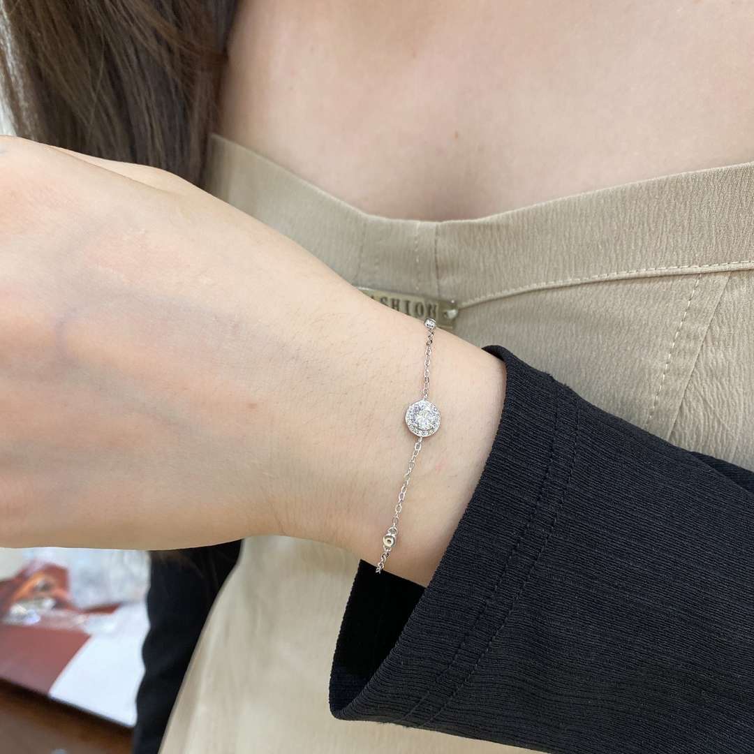 [AuraEcho]Dazzling Round Cut Shape Bracelet
