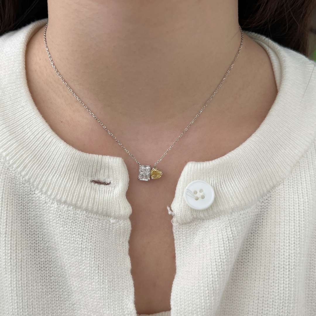 [AuraEcho]Dazzling Square & Heart Shape Necklace