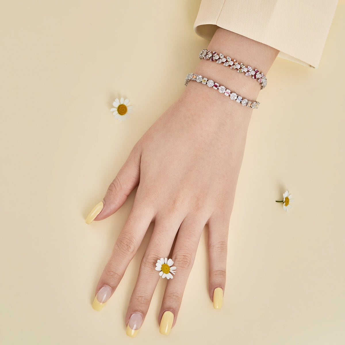 [AuraEcho]Dazzling Radiant Multi Cut Daily Bracelet