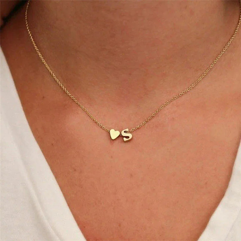 [AuraEcho]Ria Initial Letter Gold Necklace
