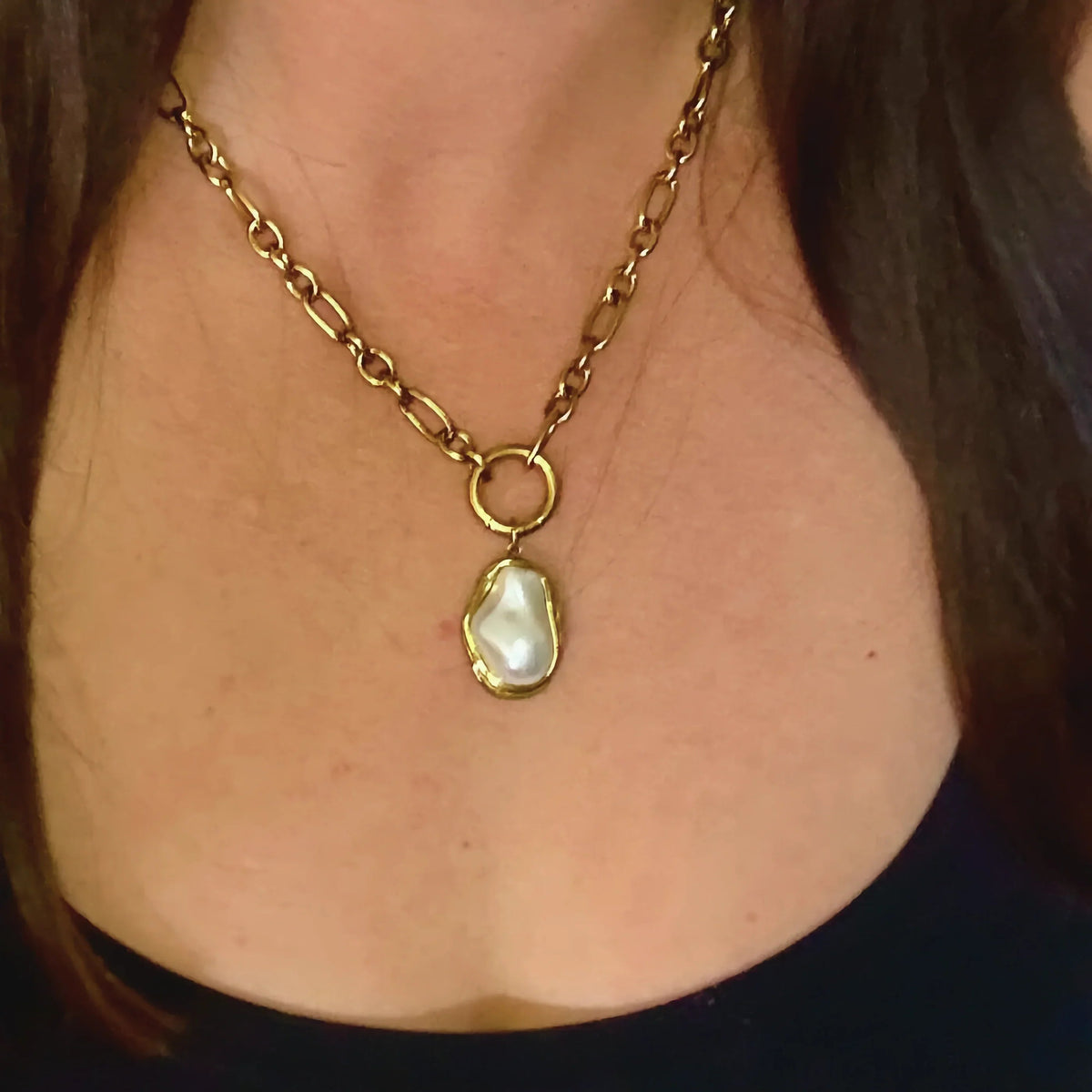 [AuraEcho]Shelby Mother Of Pearl Pendant