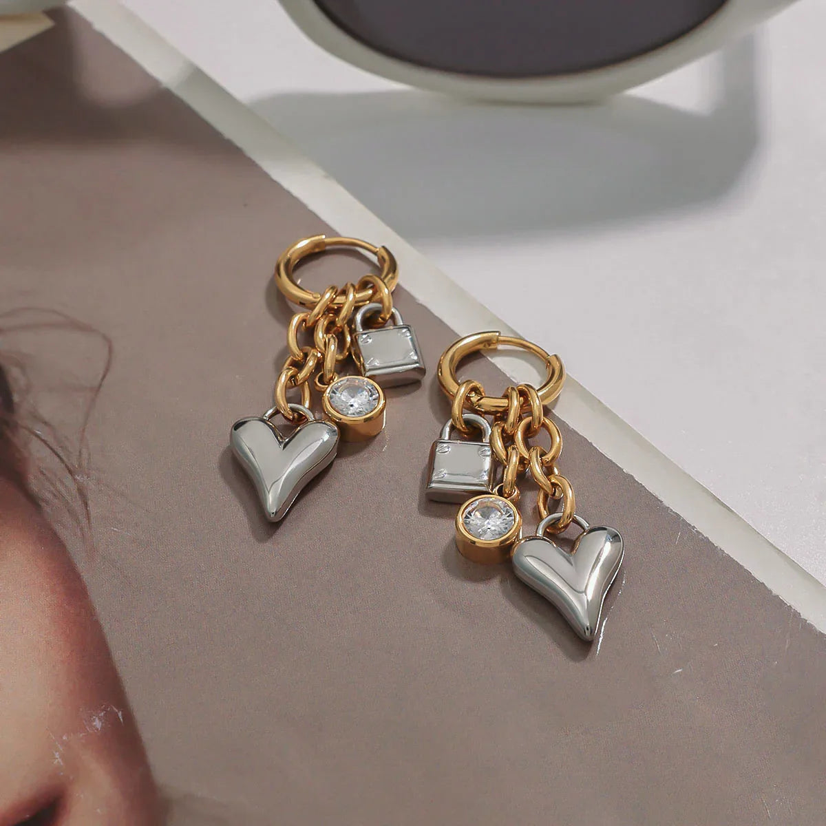 [AuraEcho]Sarah Heart & Lock Gold Earrings