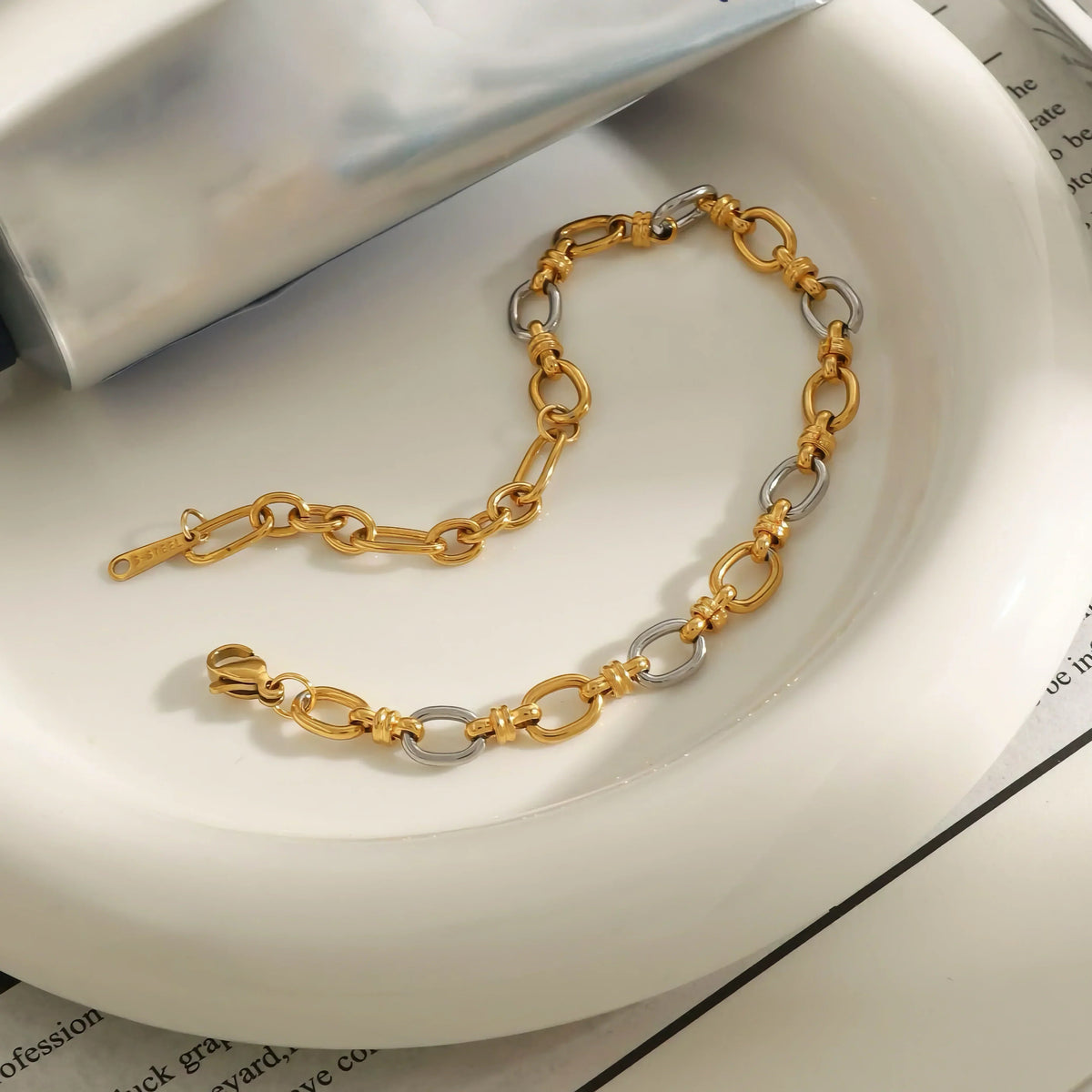 [AuraEcho]Addison Two Tone Gold Bracelet