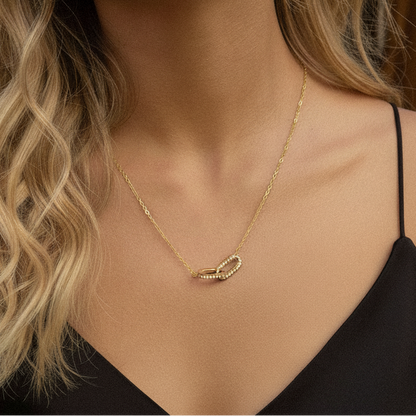 [AuraEcho]Zoelle Interlocking Diamond Pendant