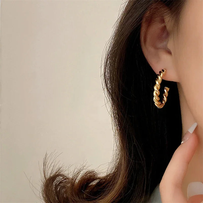 [AuraEcho]Gigi Twist Gold Earrings