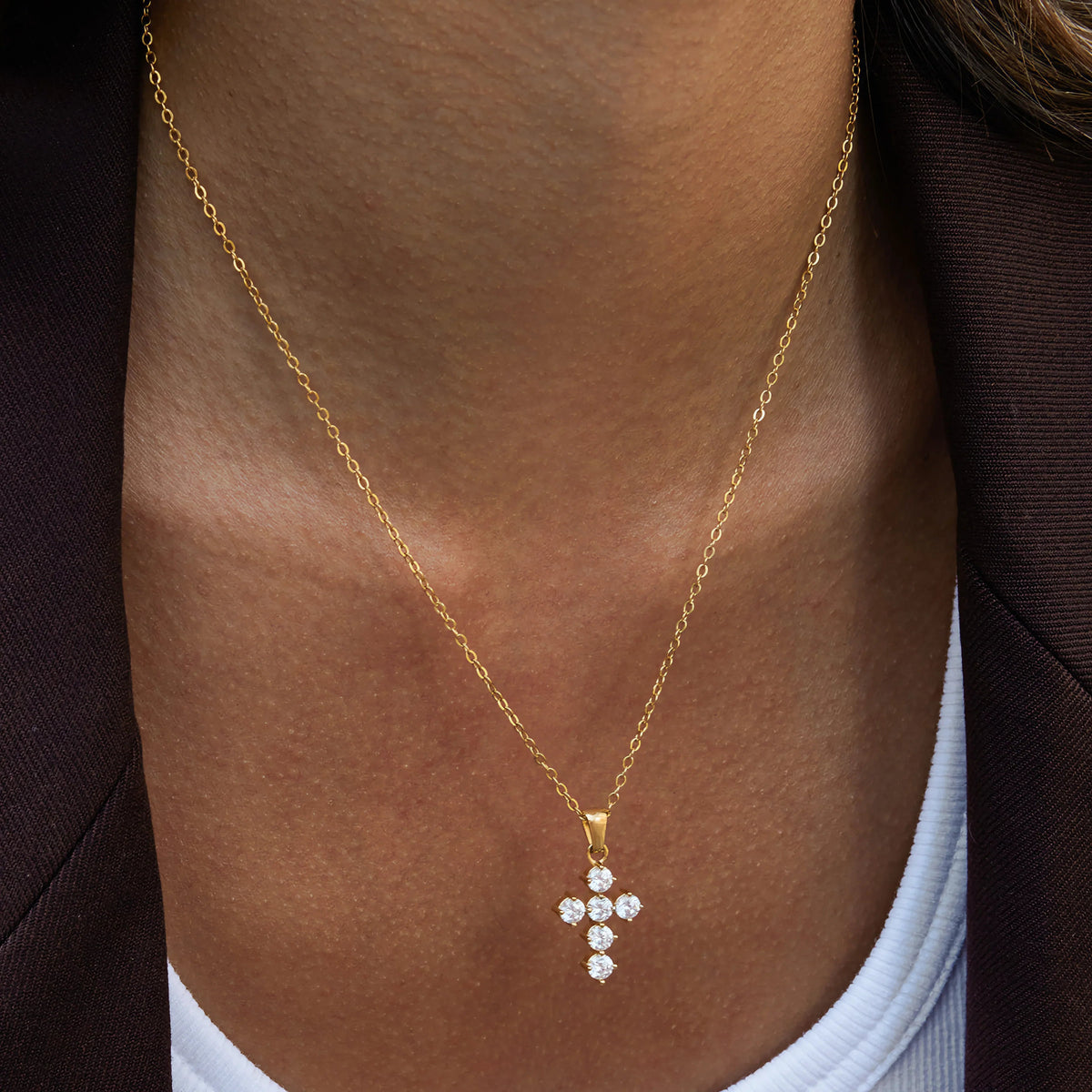 [AuraEcho]Wynter Diamond Cross Necklace