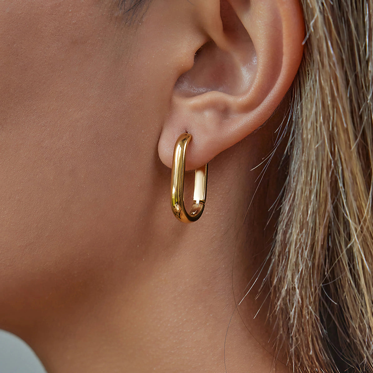 [AuraEcho]Clarabelle Staple Gold Hoops Bundle