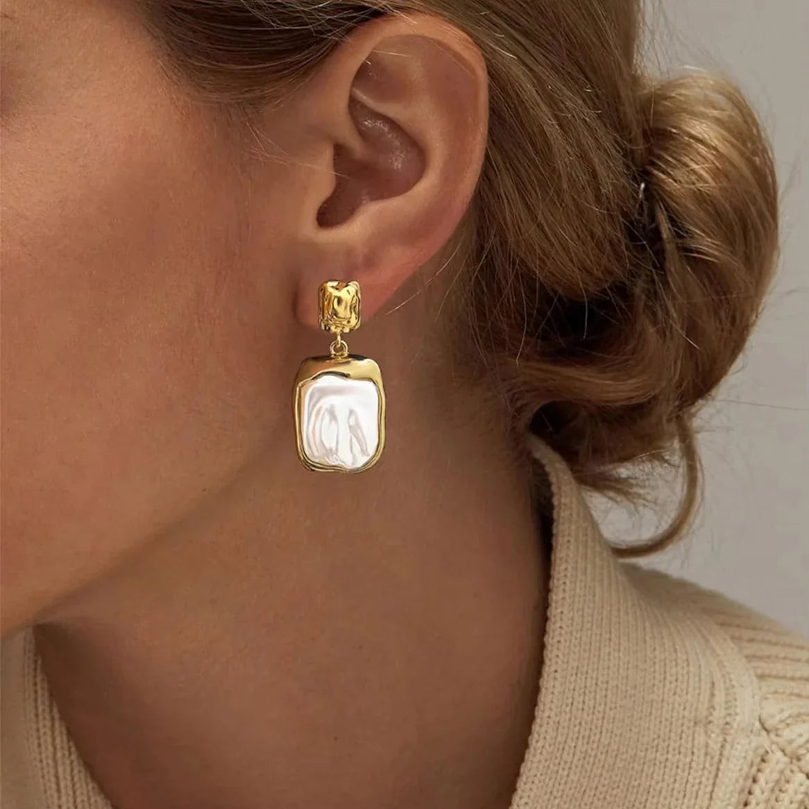 [AuraEcho]Brittany Freshwater Pearl Slate Earrings
