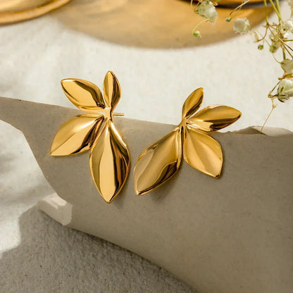 [AuraEcho]Velle Gold Petal Earrings