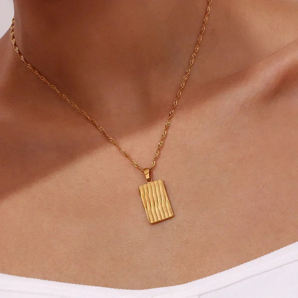 [AuraEcho]Dahlia Gold Necklace