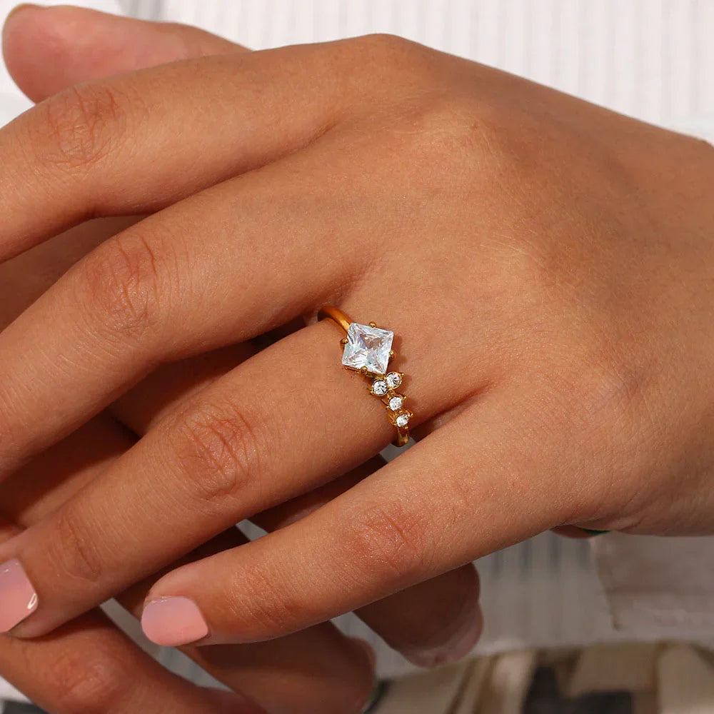 [AuraEcho]Alaia Diamond Ring