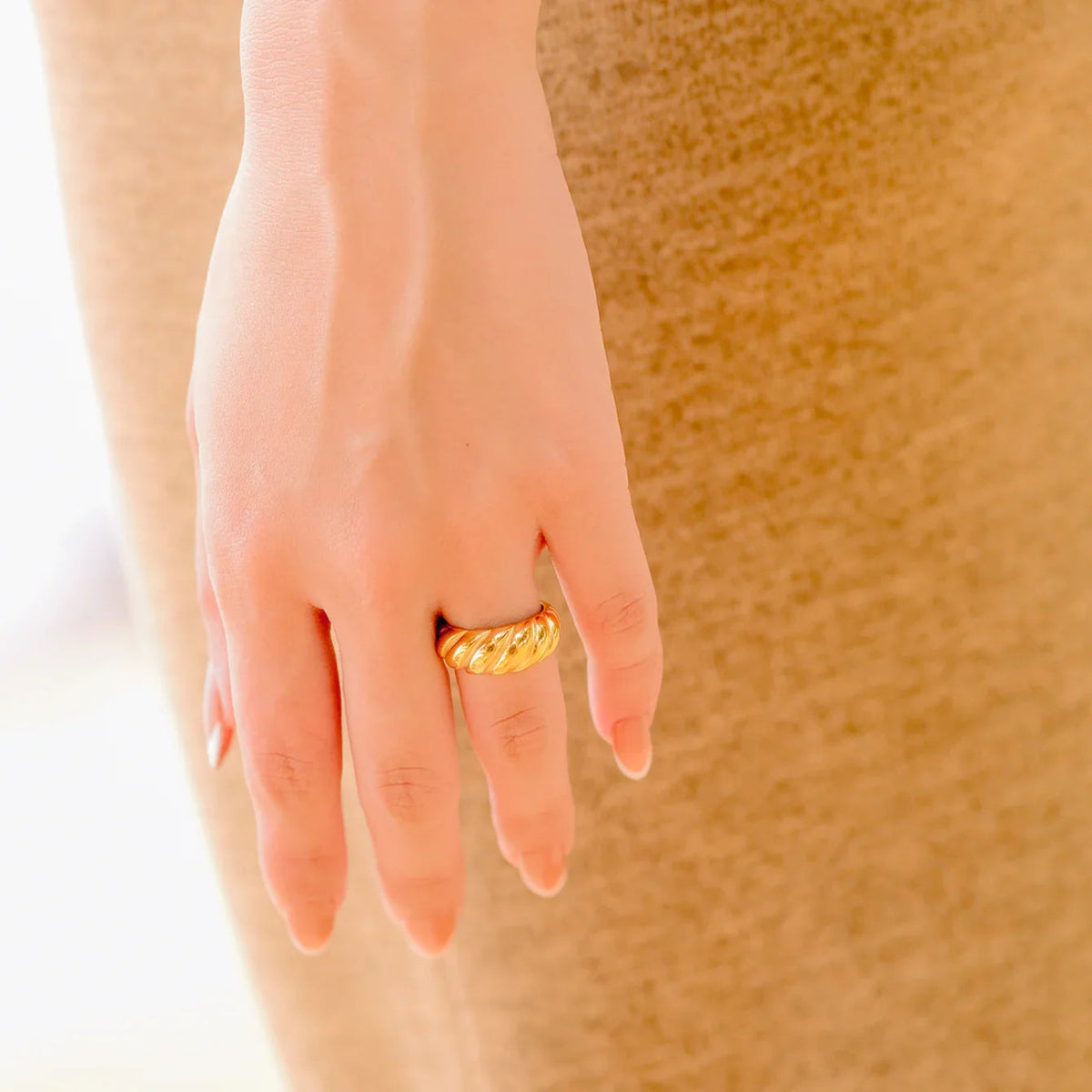 [AuraEcho]Amaia Gold Croissant Ring