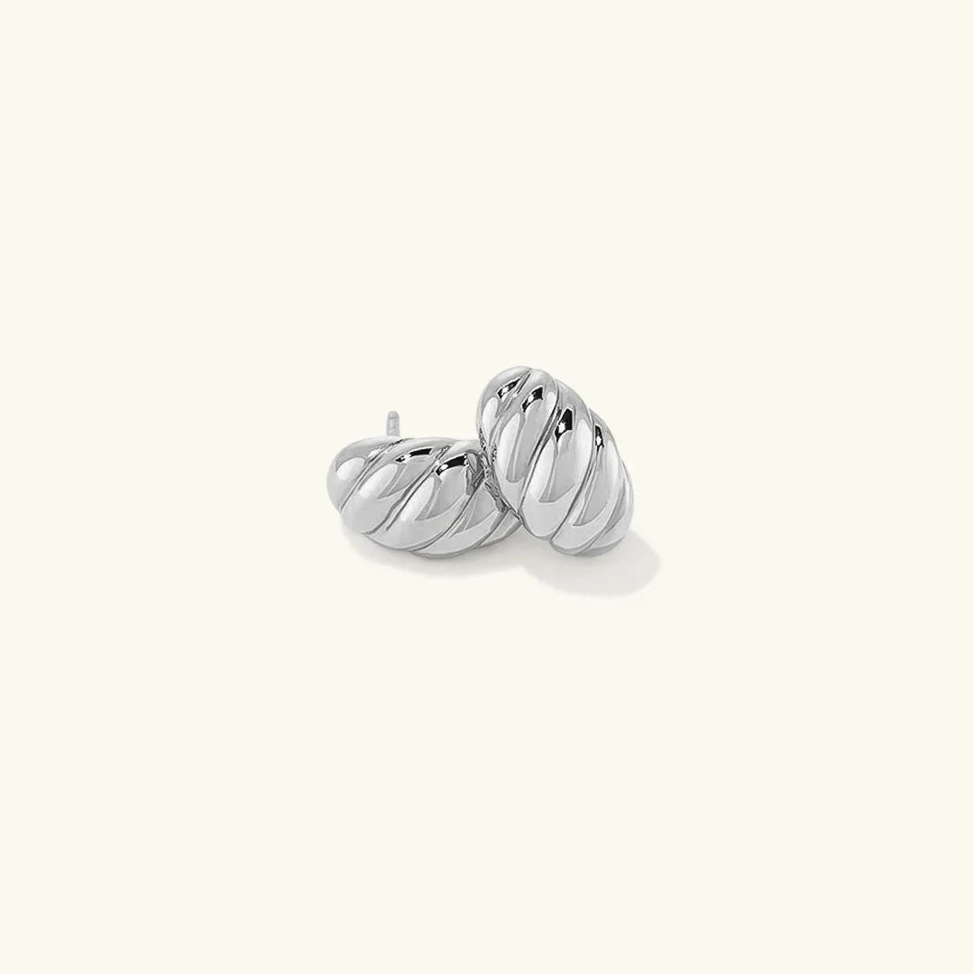 [AuraEcho]Croissant Huggie Earrings