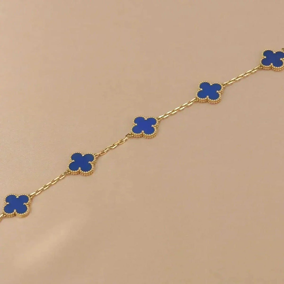 [AuraEcho] CLOVER 5 MOTIF BLUE AGATE BRACELET COLLECTION