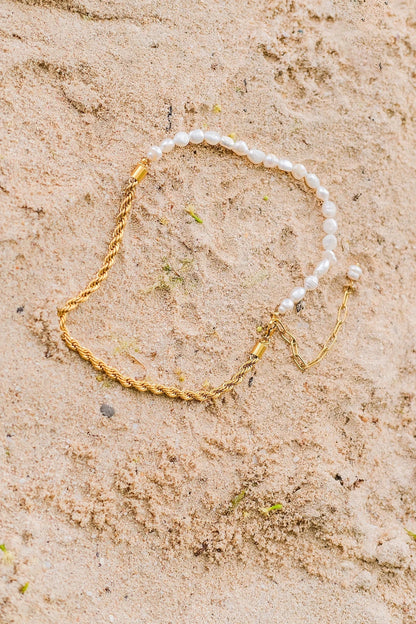 [AuraEcho]Dualia Gold Pearl Necklace