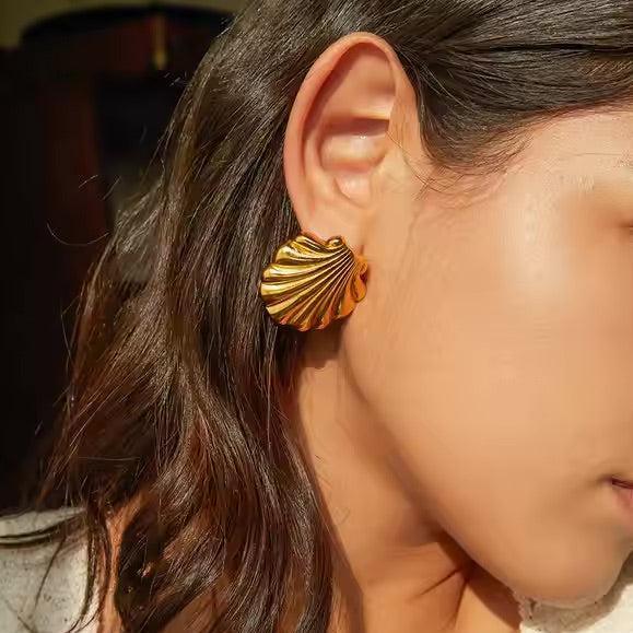 [AuraEcho]Bayside Gold Seashell Earrings