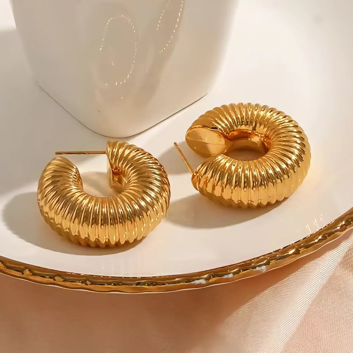 [AuraEcho]Aubrey Textured Gold Hoops