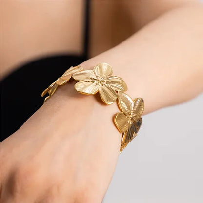 [AuraEcho]Ophelie Gold Floral Bangle