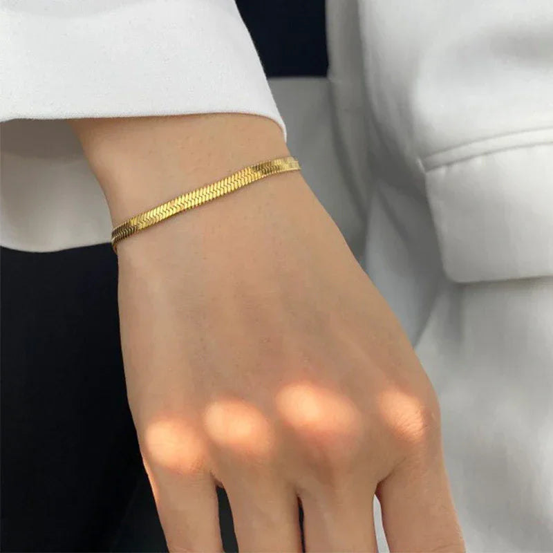 [AuraEcho]Ellaine Gold Herringbone Bracelet