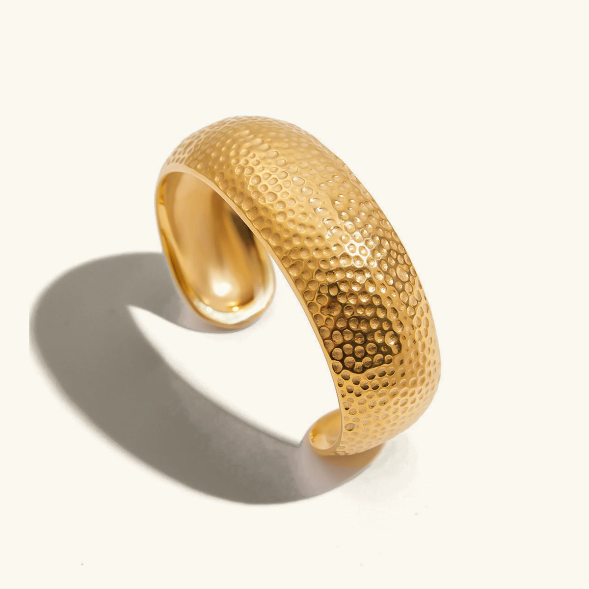 [AuraEcho]Cheyenne Textured Gold Band