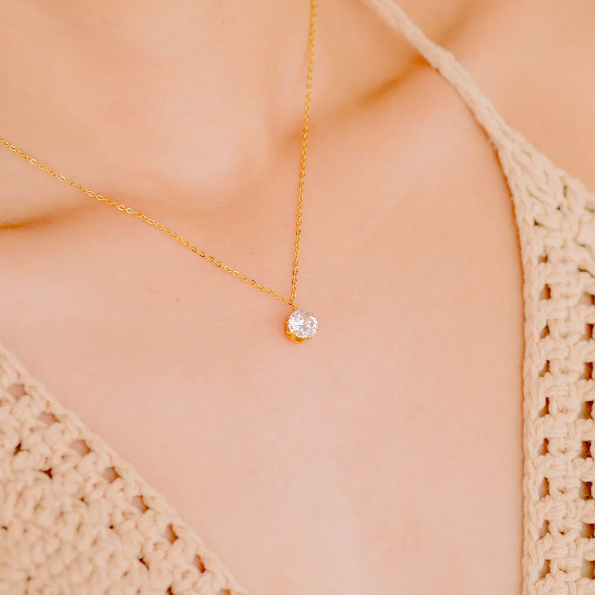 [AuraEcho]Kyla Solitaire Gold Necklace