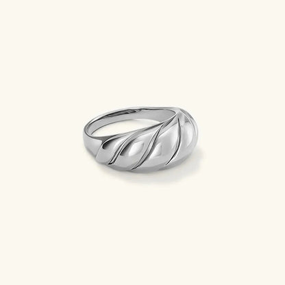 [AuraEcho]Lorelei Gold Croissant Ring