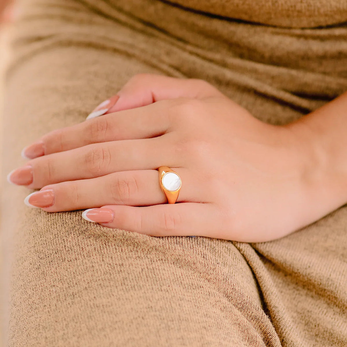 [AuraEcho]Mother Of Pearl Gold Ring