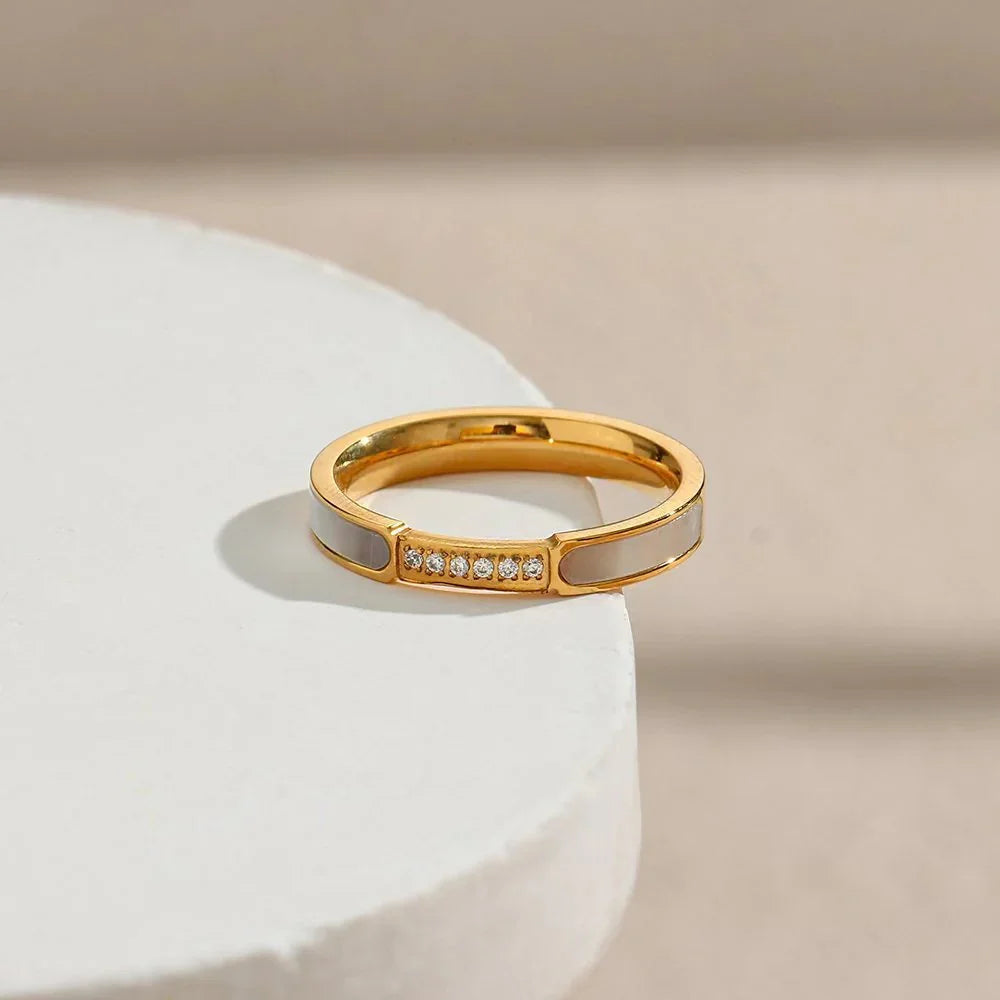 [AuraEcho]Gabrielle Diamond Simulant Gold Ring
