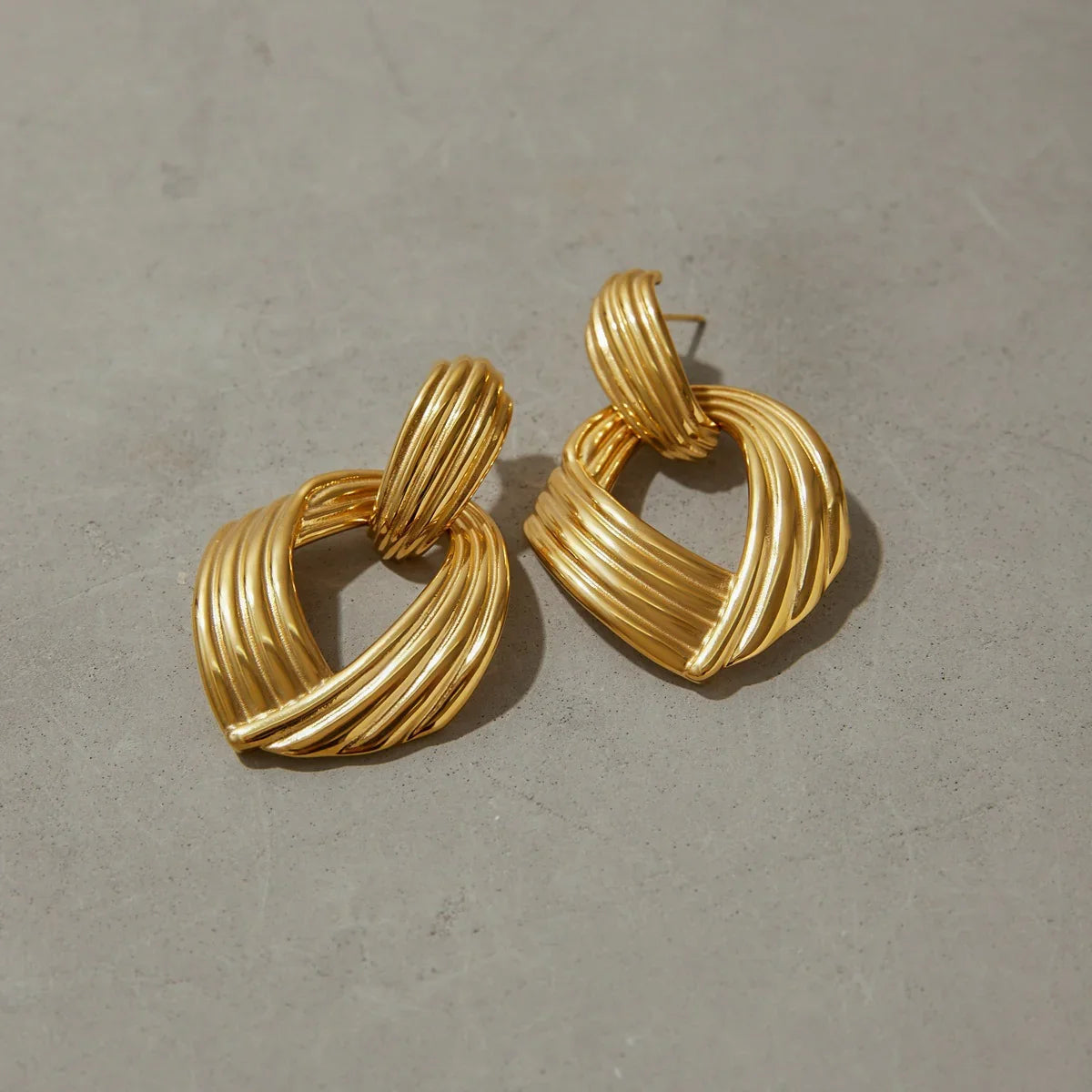 [AuraEcho]Selma Gold Knot Earrings