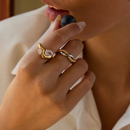 [AuraEcho]Soletta Diamond Teardrop Gold Ring
