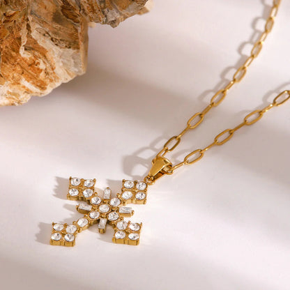 [AuraEcho]Divina Crystal Cross Necklace