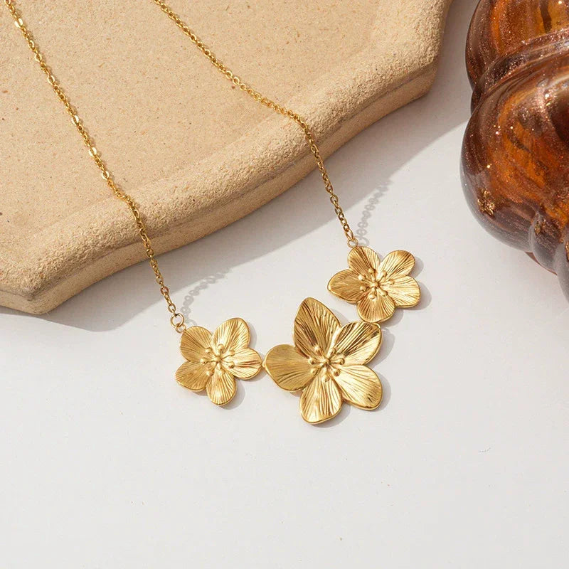 [AuraEcho]Millie Gold Flower Necklace