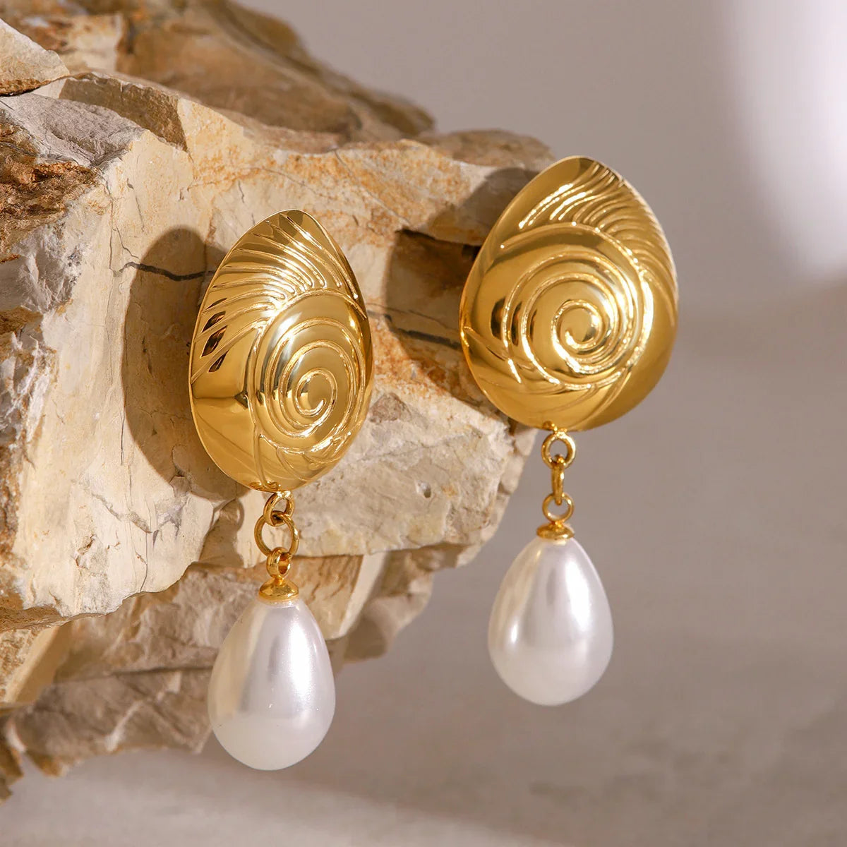 [AuraEcho]Eleonora Freshwater Pearl Earrings