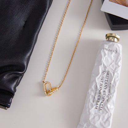 [AuraEcho]Zoelle Interlocking Diamond Pendant
