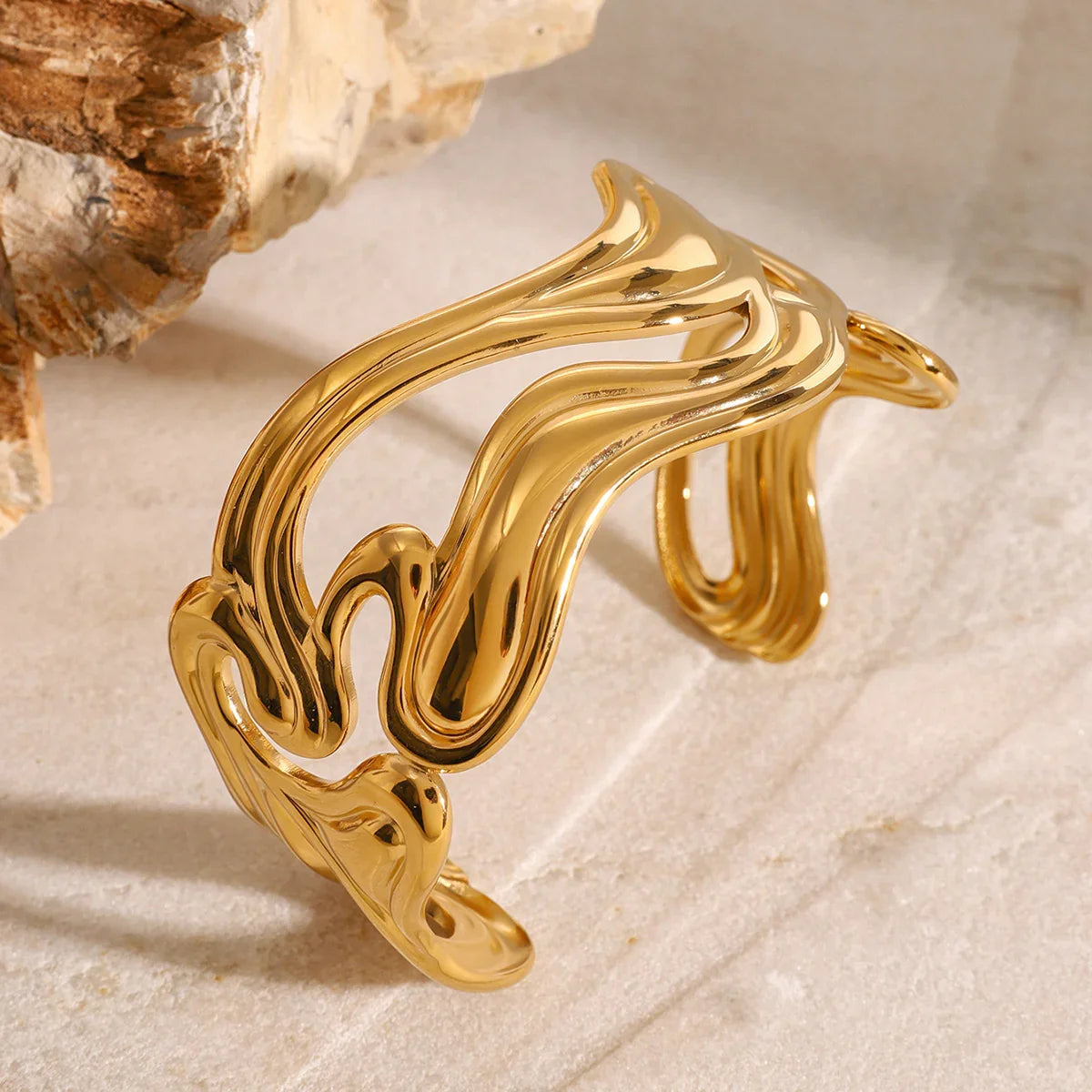 [AuraEcho]Anissa Wavy Gold Bracelet
