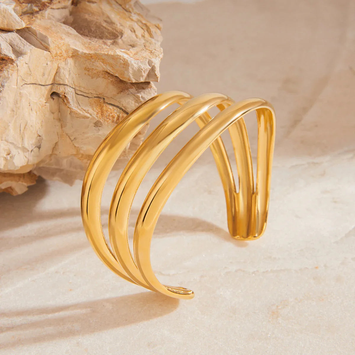 [AuraEcho]Meredith Triple Layer Gold Bangle