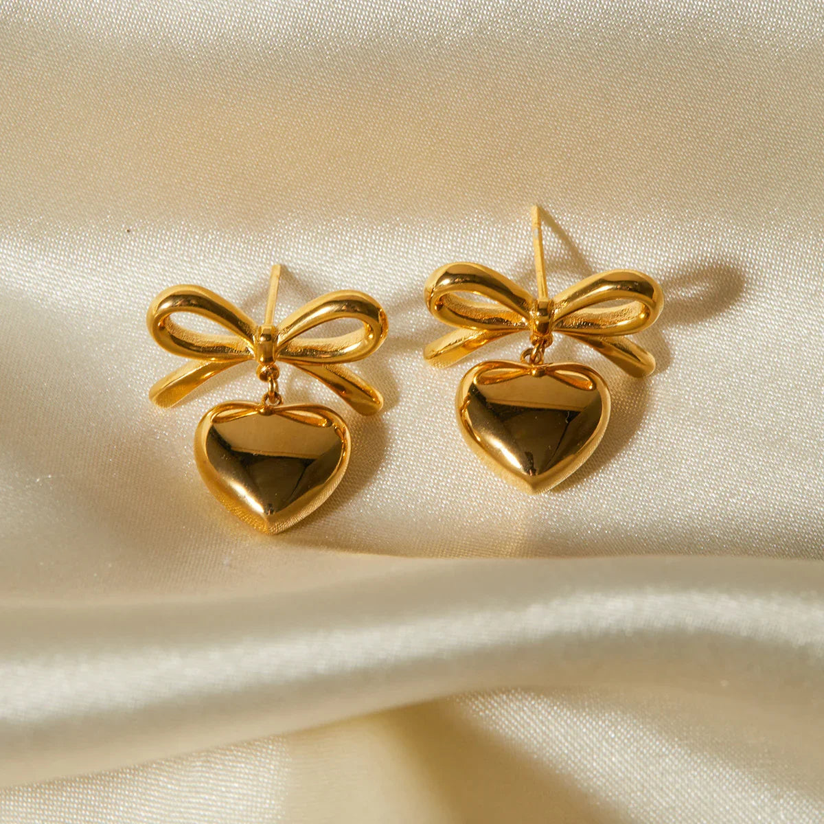 [AuraEcho]Rowanne French Knot Gold Heart Earrings