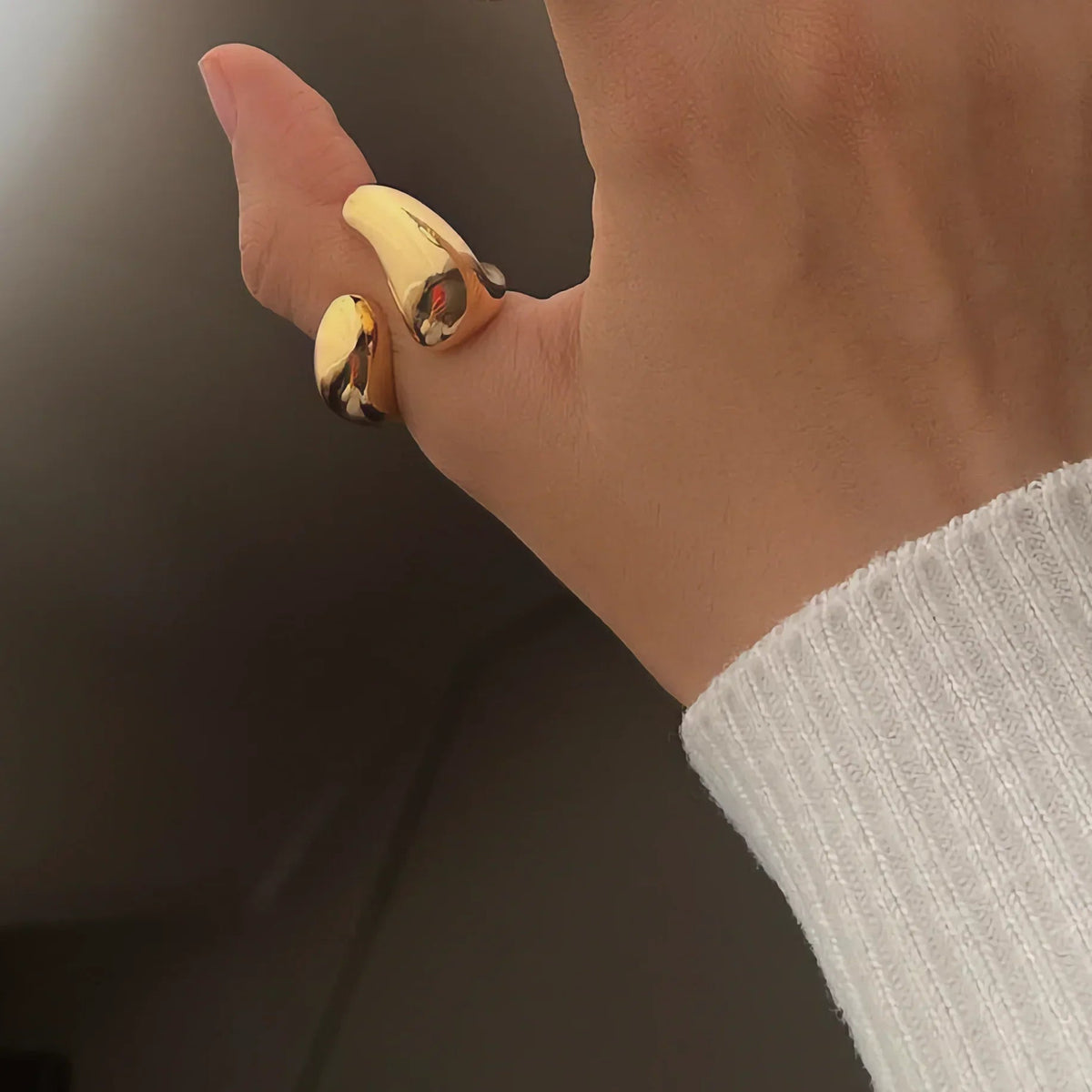 [AuraEcho]Abstract Gold Ring
