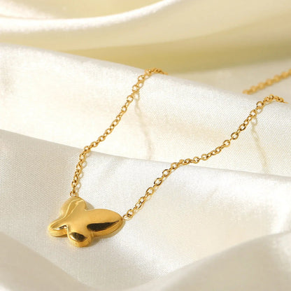 [AuraEcho]Flutterby Mother of Pearl Necklace