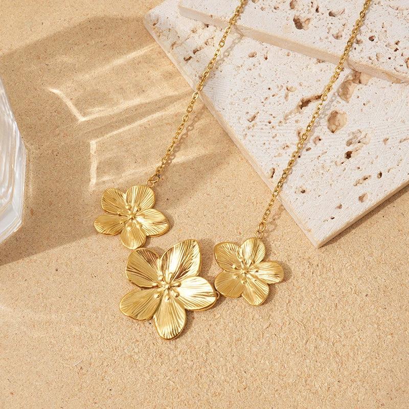 [AuraEcho]Millie Gold Flower Necklace