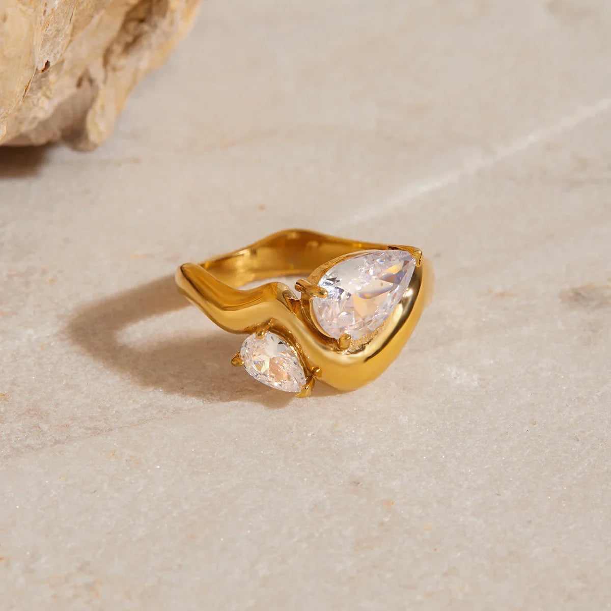 [AuraEcho]Soletta Diamond Teardrop Gold Ring