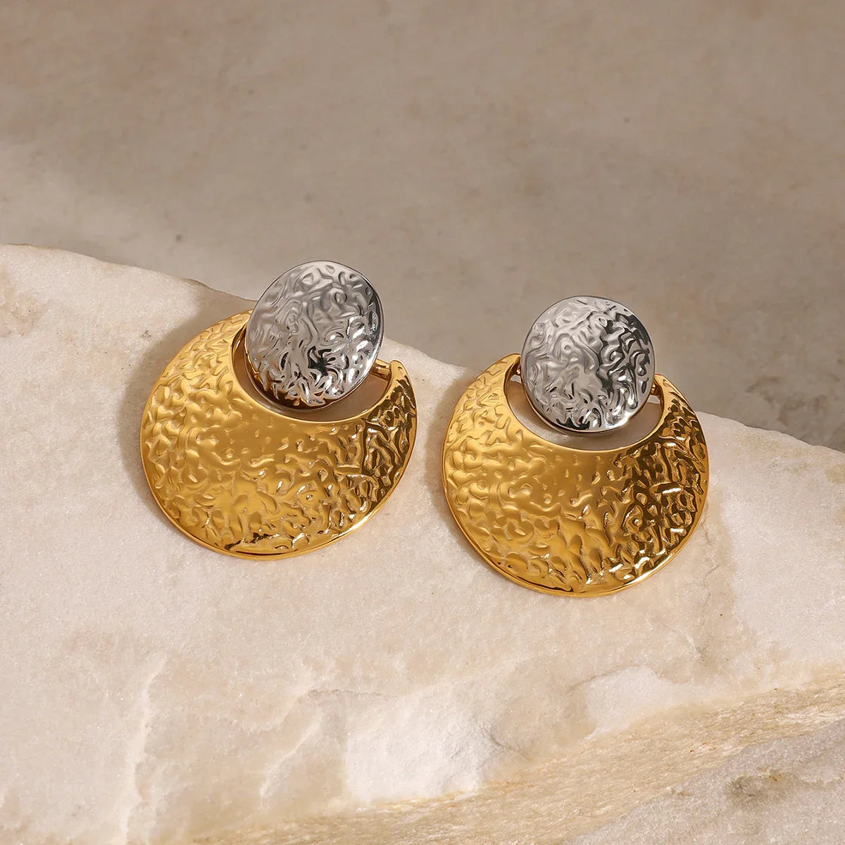 [AuraEcho]Shelly Two Tone Crescent Earrings