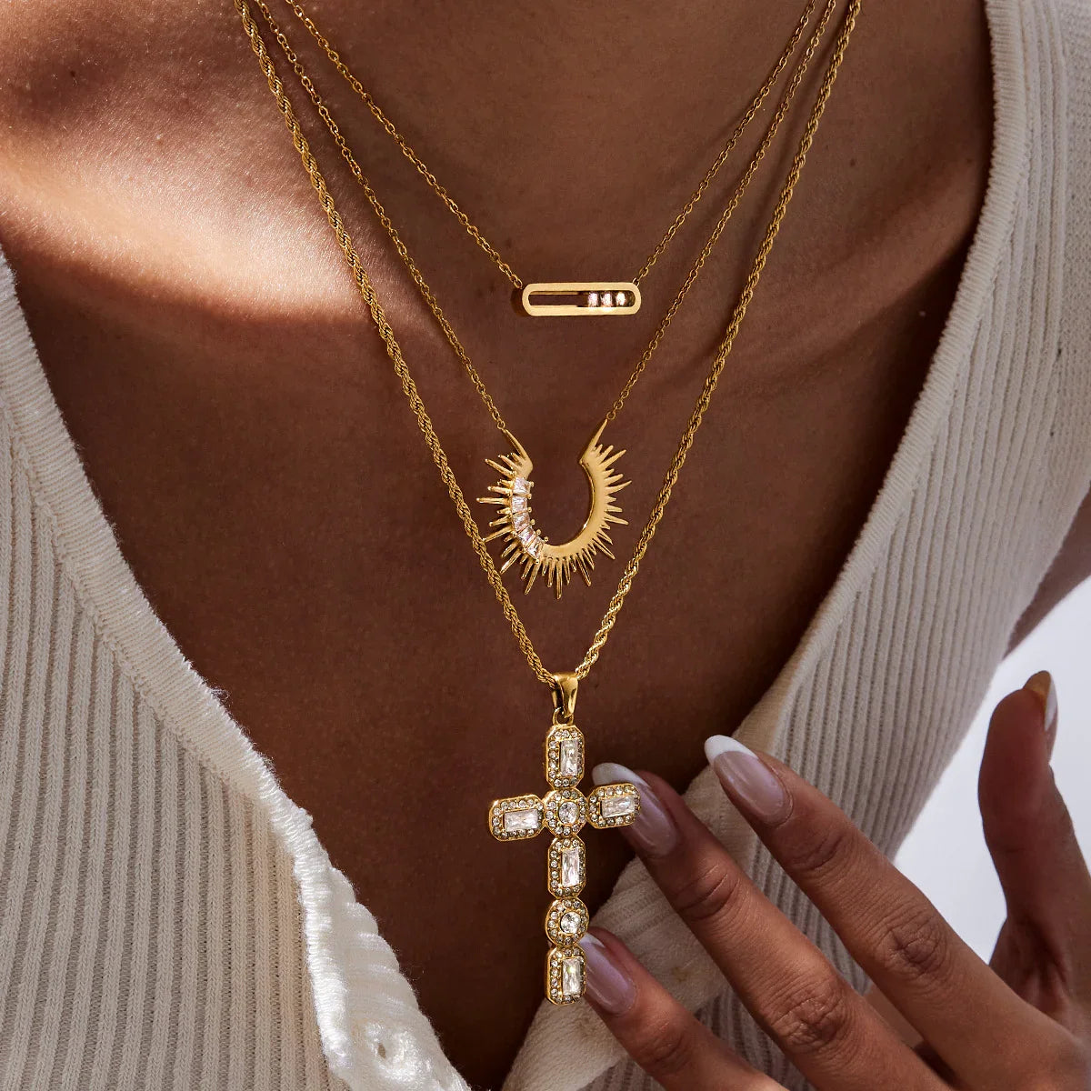 [AuraEcho]Evangelina Diamond Cross Necklace