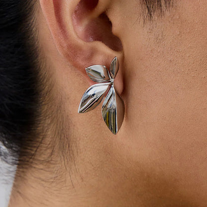 [AuraEcho]Velle Gold Petal Earrings