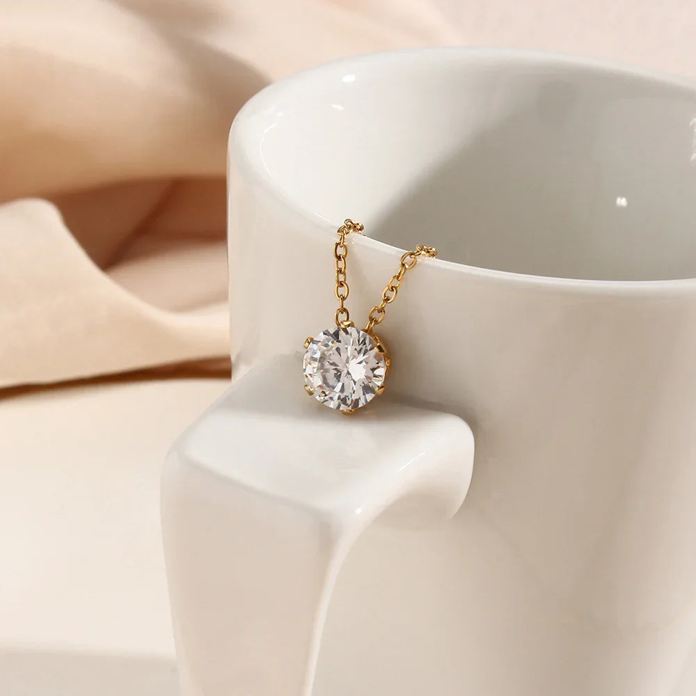 [AuraEcho]Kyla Solitaire Gold Necklace