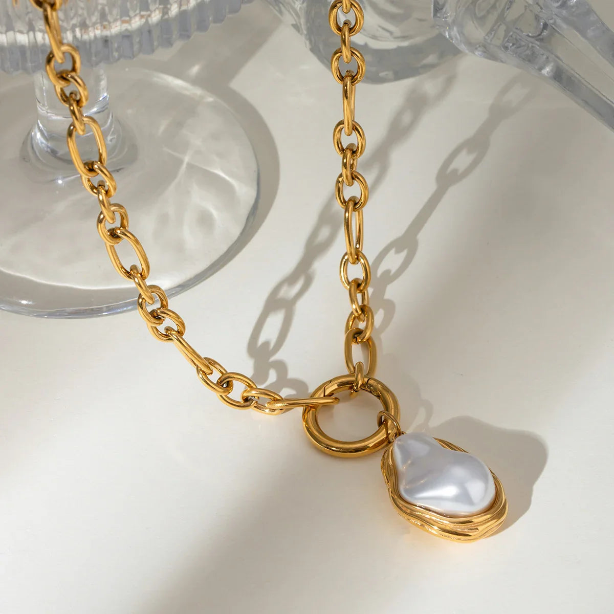 [AuraEcho]Shelby Mother Of Pearl Pendant