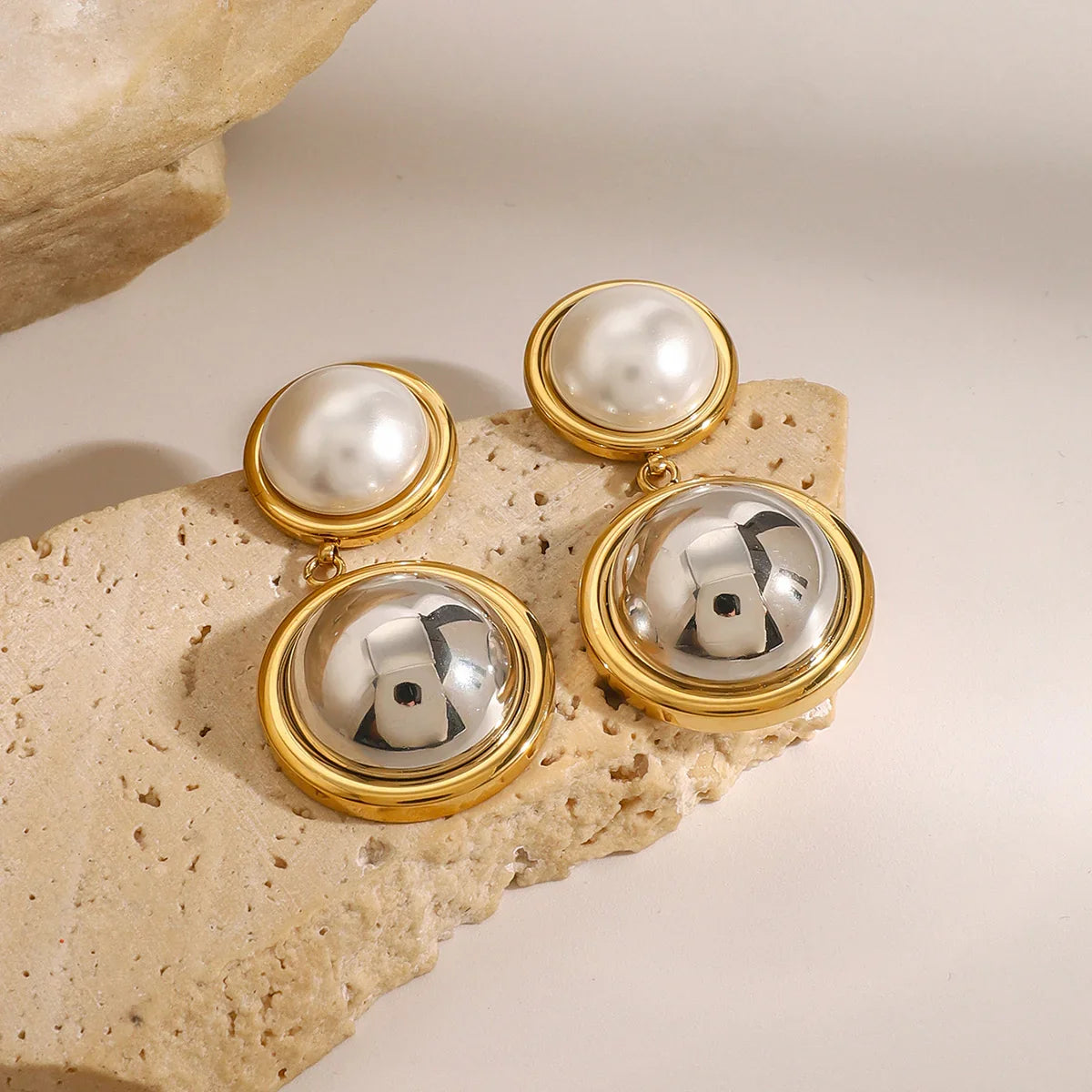 [AuraEcho]Avery Pearl Dome Earrings