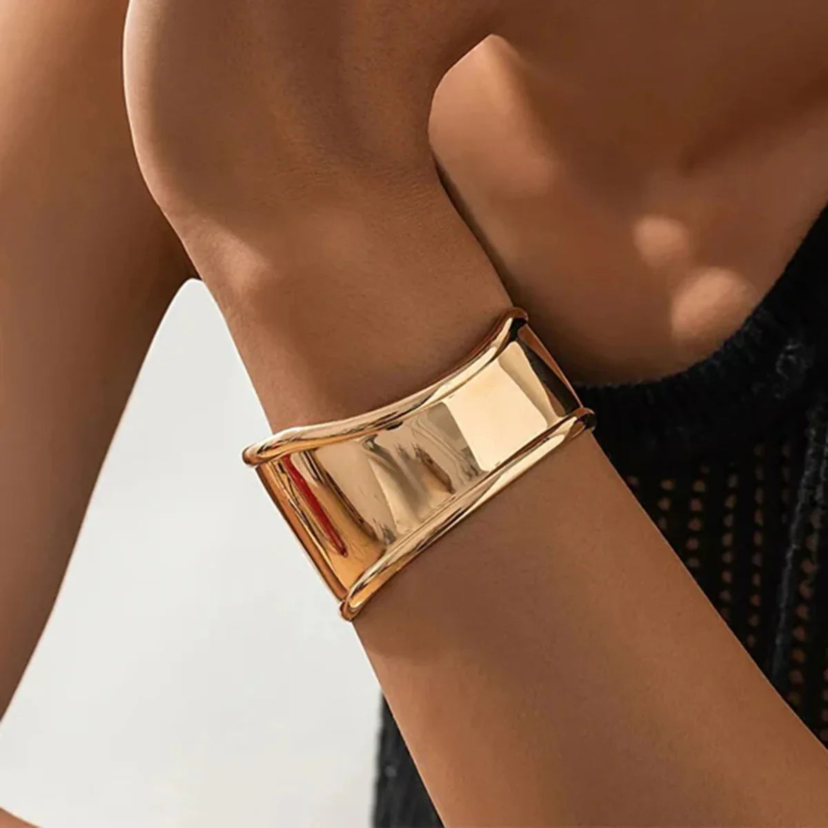 [AuraEcho]Rachel Gold Bangle