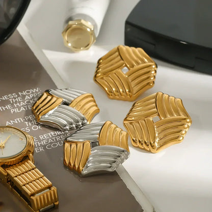 [AuraEcho]Vanessa Criss Cut Gold Earrings